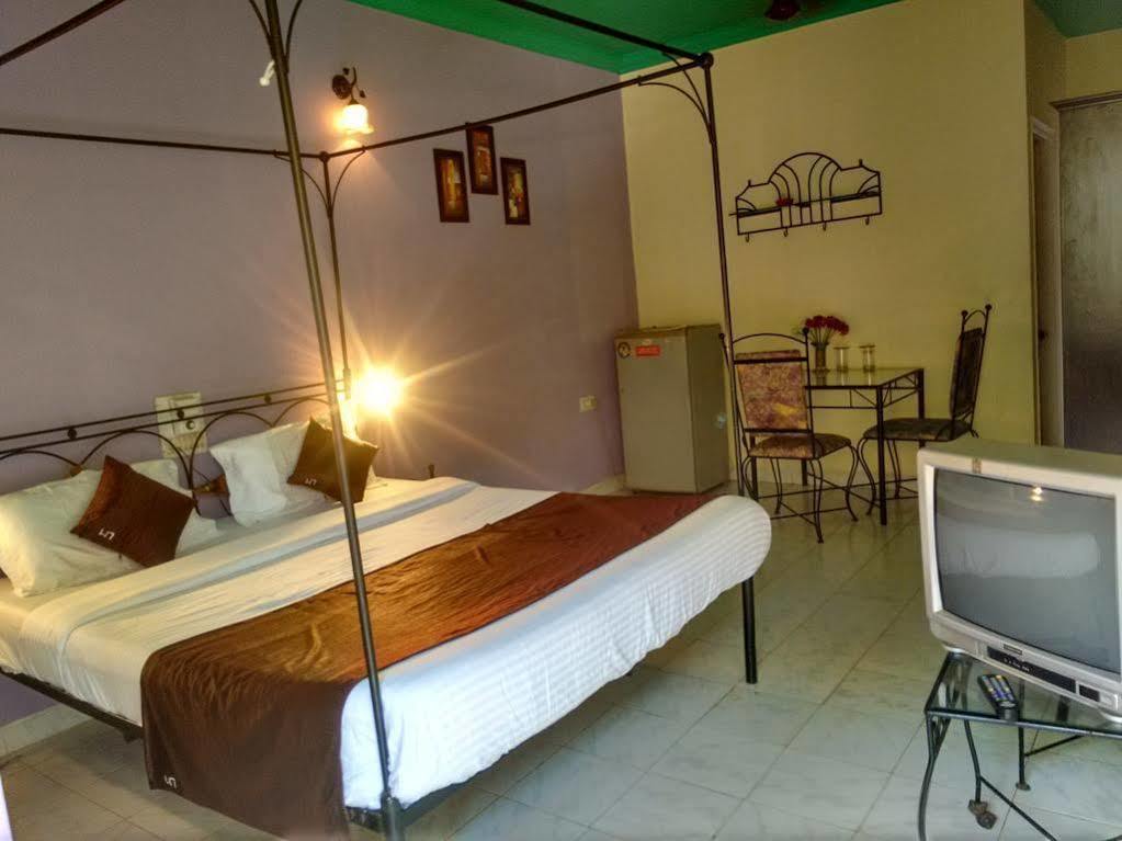 Libton Manor Candolim Exterior foto